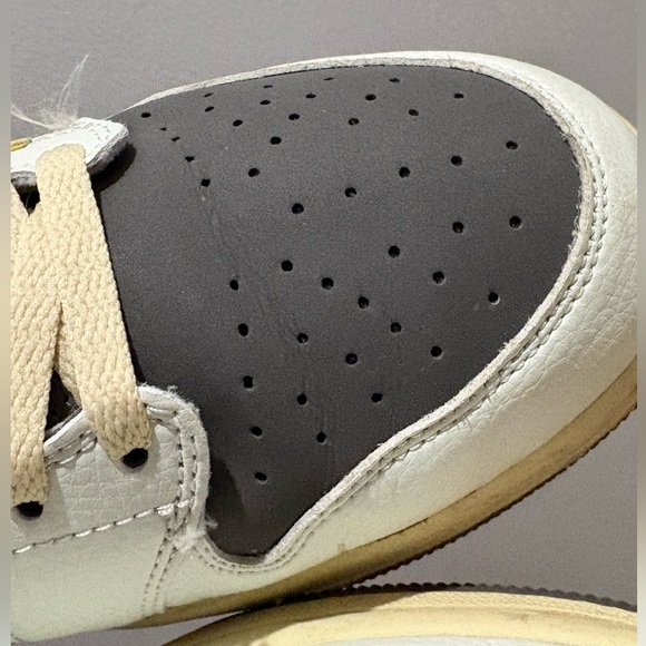 Nike Men's Black and Cream Sneakers - Picture 5 of 14